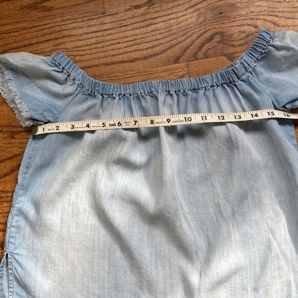 Anthropologie Cloth & Stone Light Wash Chambray Off Shoulder Top Size XS - Picture 9 of 11